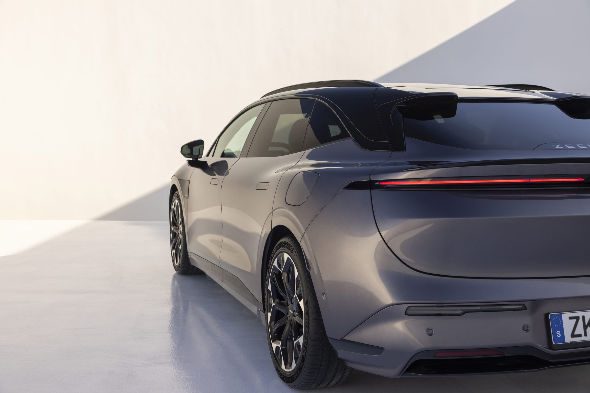 Zeekr 7GT