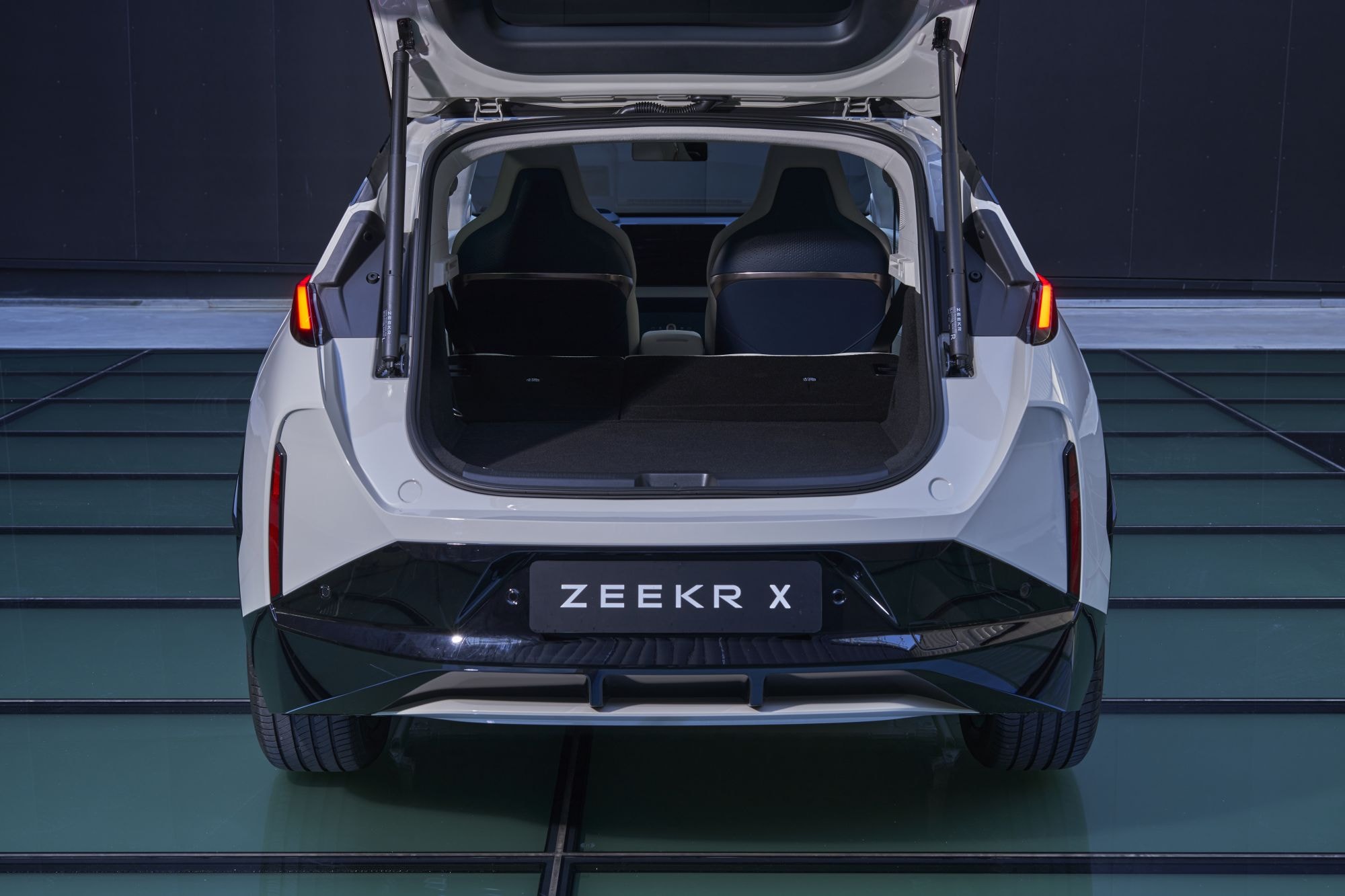 Zeekr X eléctrico